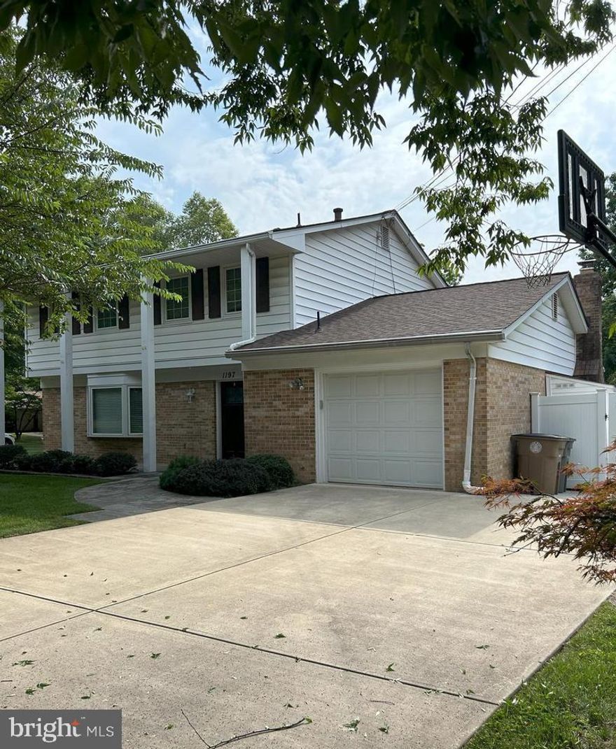 Location meets luxury! This 3 BR (4th optional den spare BR in basement), 3.5 Bath home offers upscale luxuries with the convenience of quick access to 270, 270/200, 355 and walk to Metro/Rockville Town Center. The gourmet kitchen with stainless appliances, granite counter, breakfast bar with open floor plan to the family room offers versatile living and this area leads to an outside private fenced oasis with patio. One car garage plus a large driveway offers lots of parking.  Master suite offers lots of space and a luxurious en-suite bath with upper-level laundry. House is 3 levels with lots of living space with a combination or beautiful hardwoods and carpet. Available for immediate tenancy.