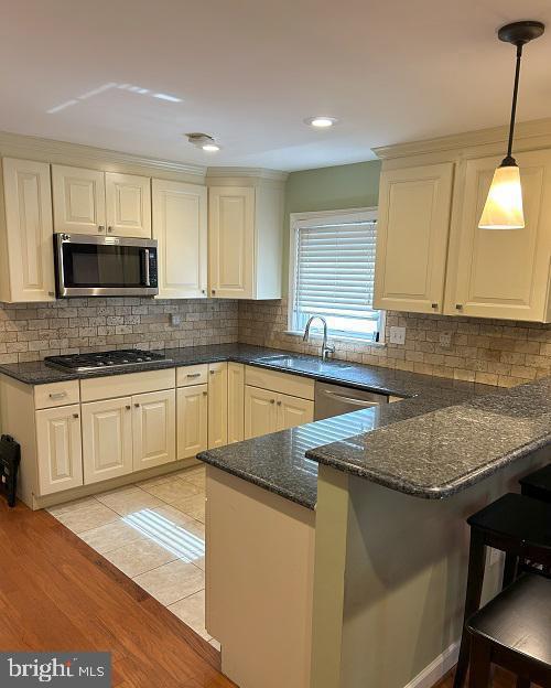 PT ROCKVILLE TWN RES 1 - Residential Lease