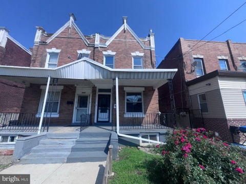 Townhouse For Sale - 6053 Greenway Avenue<br/> PHILADELPHIA, PA 19142