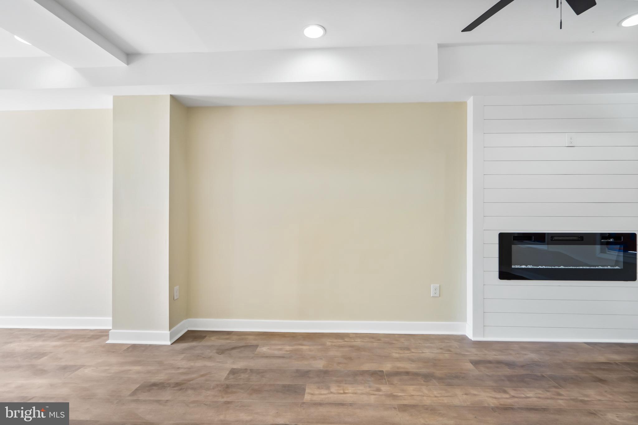 ROSEMONT - Residential