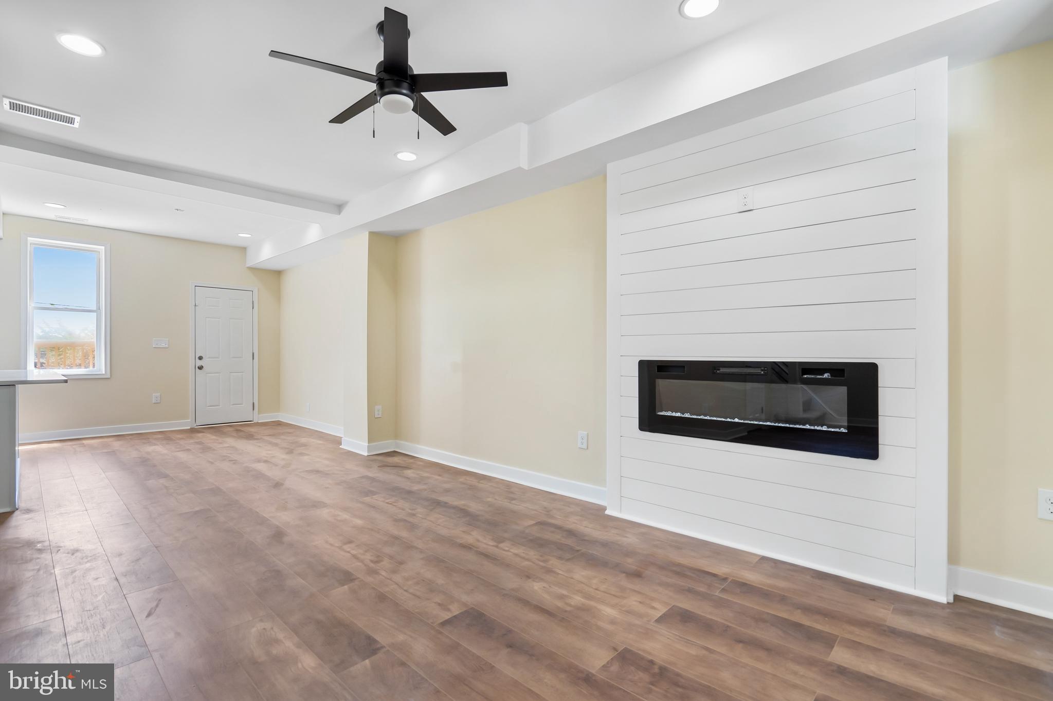 ROSEMONT - Residential