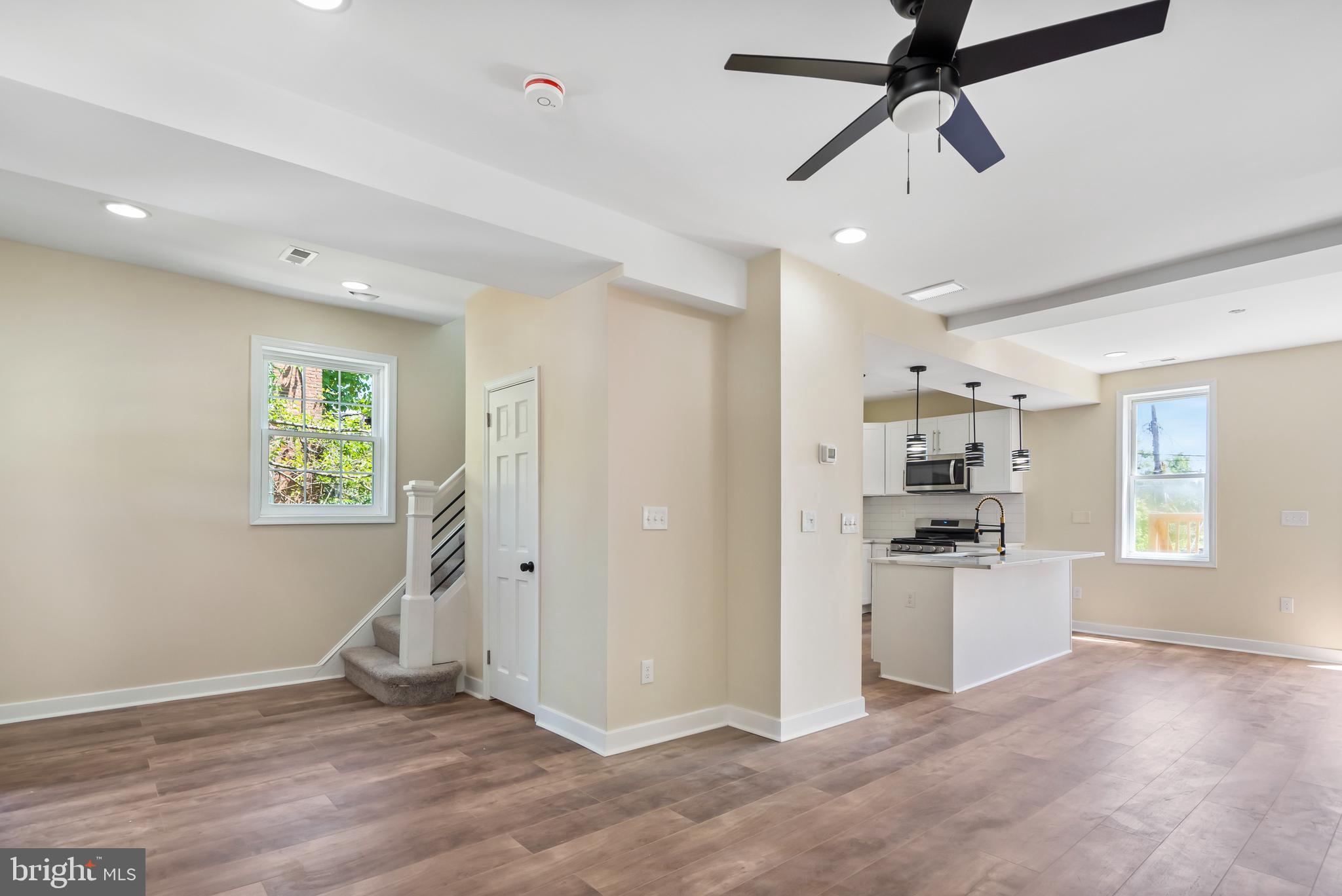 ROSEMONT - Residential