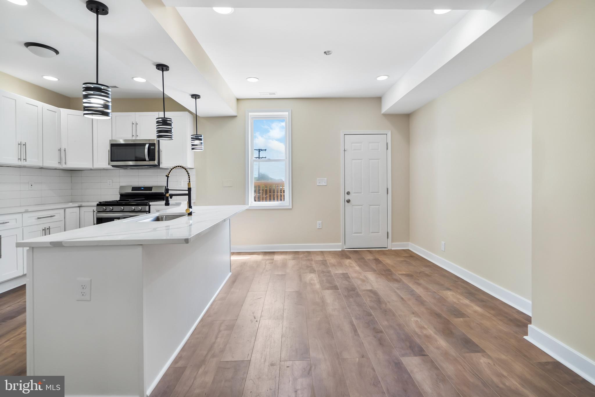 ROSEMONT - Residential