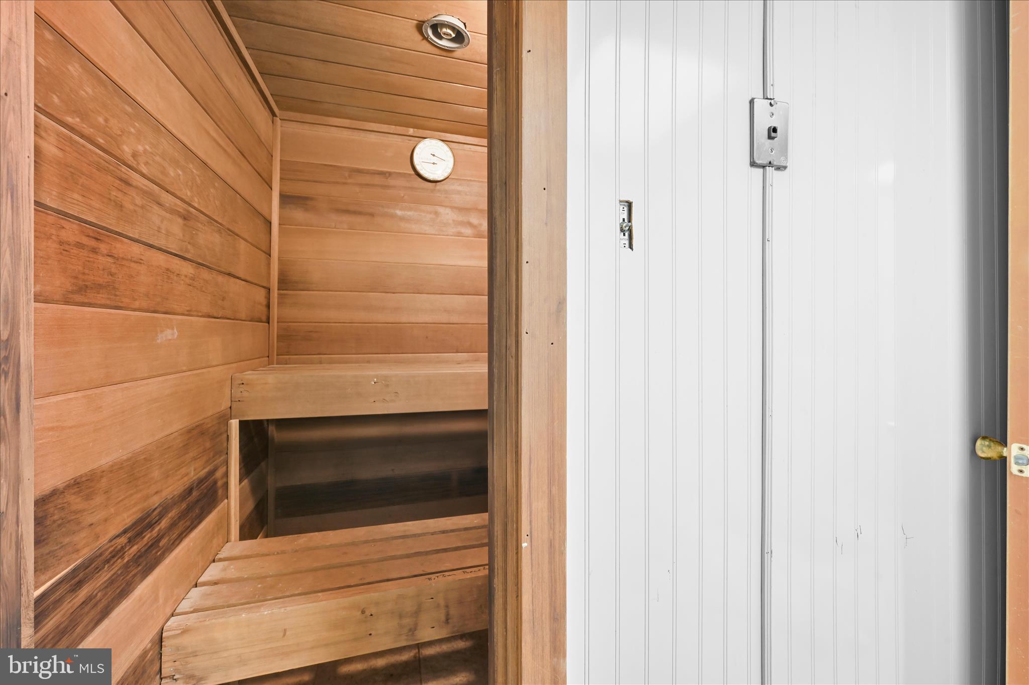 WINDING CREEK ESTS - Residential