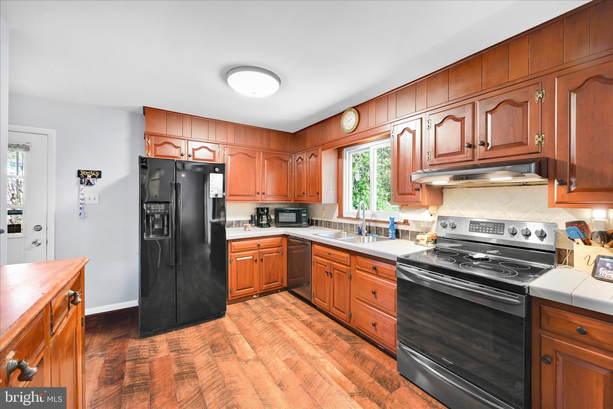 WINDING CREEK ESTS - Residential