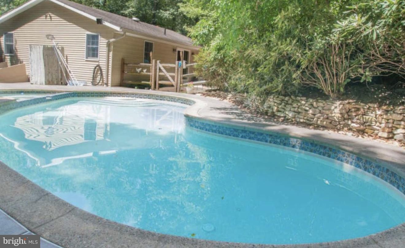 WINDING CREEK ESTS - Residential