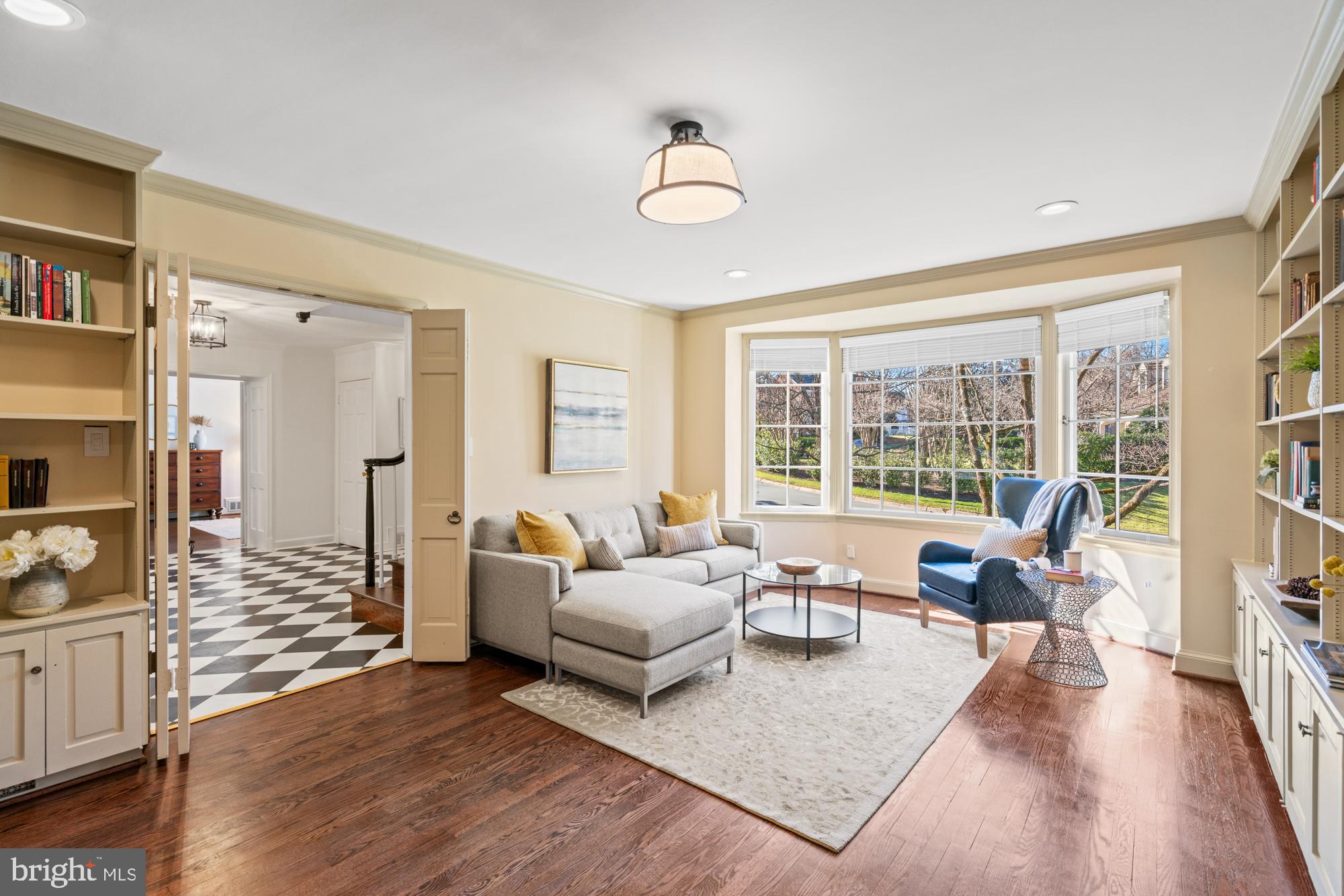 SPRING HILL - Residential