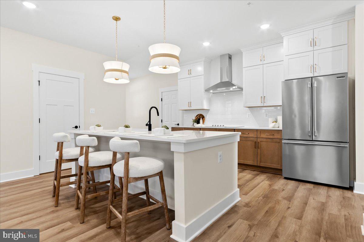 POOLESVILLE - Residential