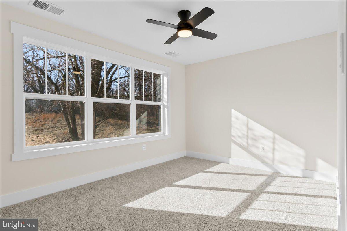 POOLESVILLE - Residential