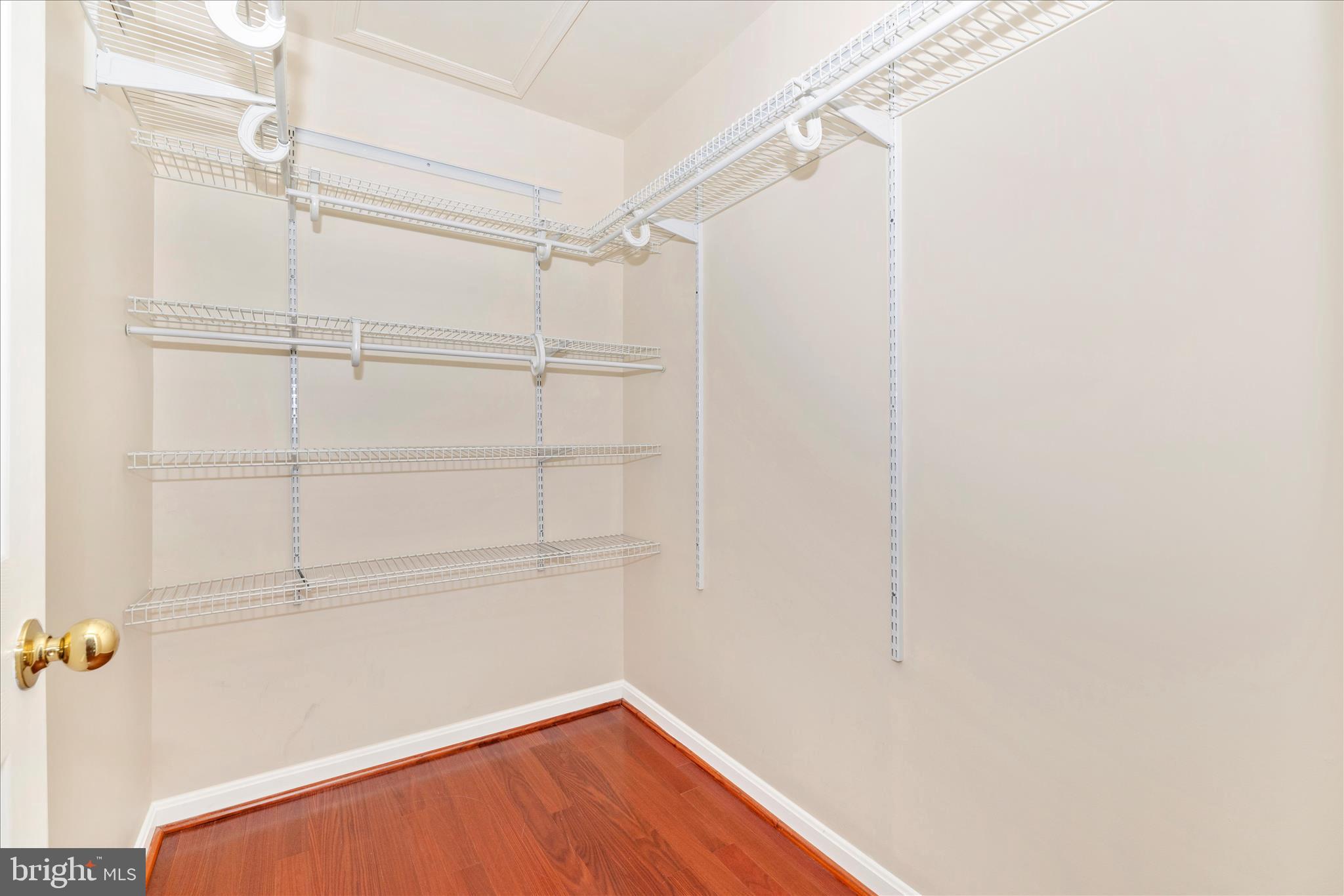 TWIN ARCH CROSSING - Residential