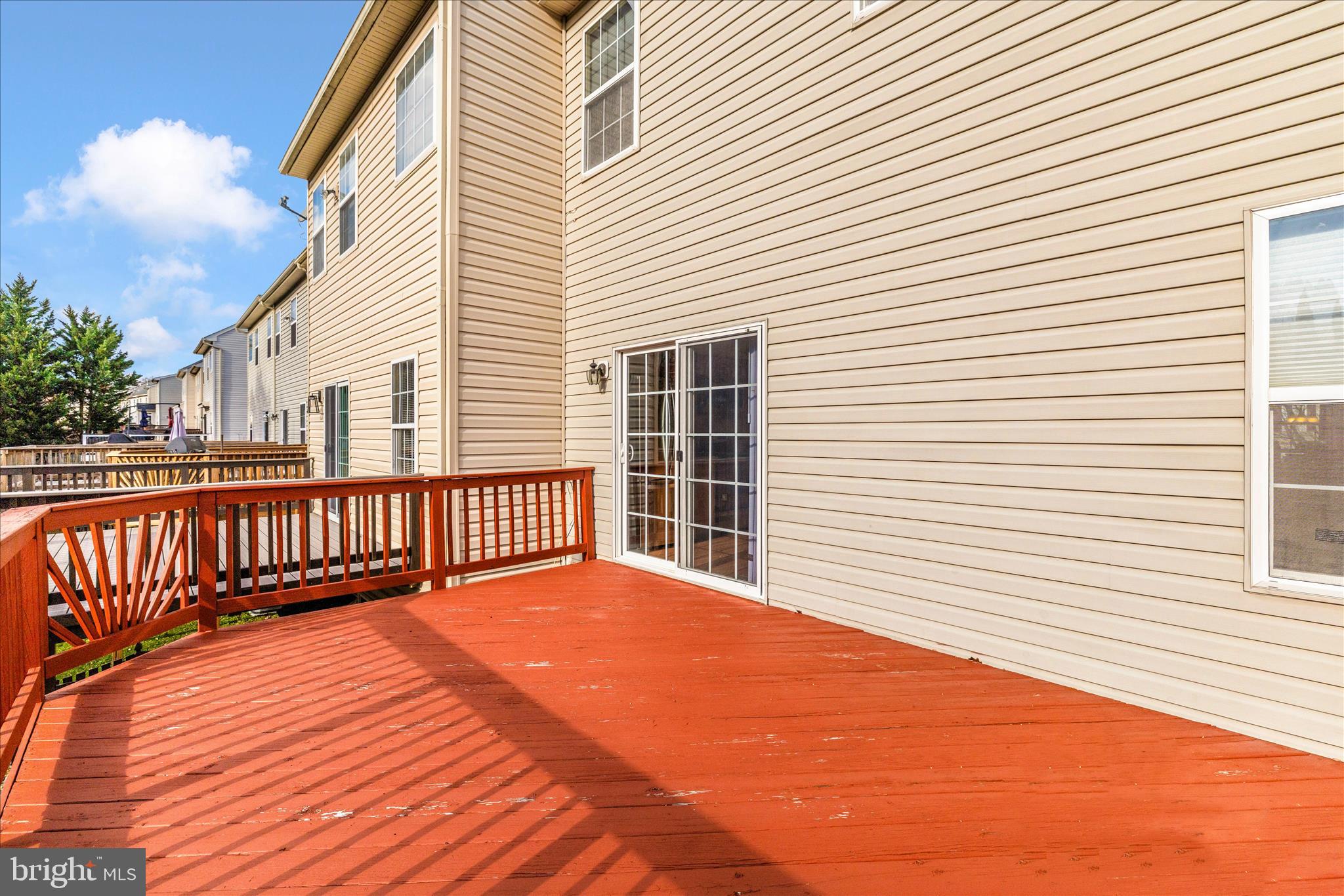 TWIN ARCH CROSSING - Residential