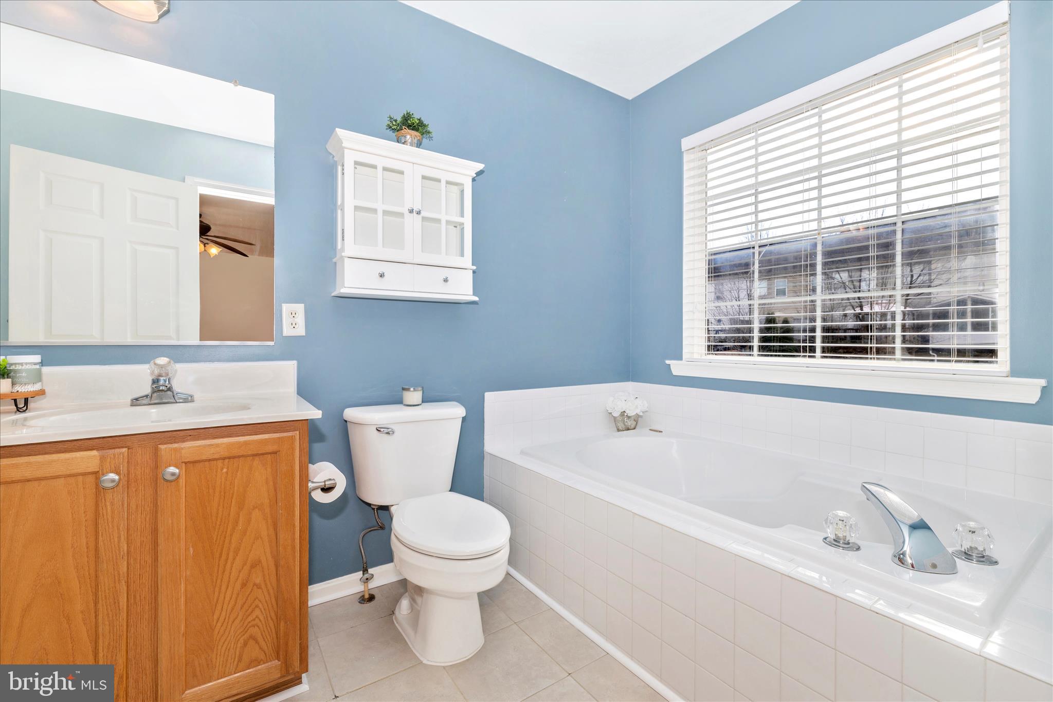 TWIN ARCH CROSSING - Residential