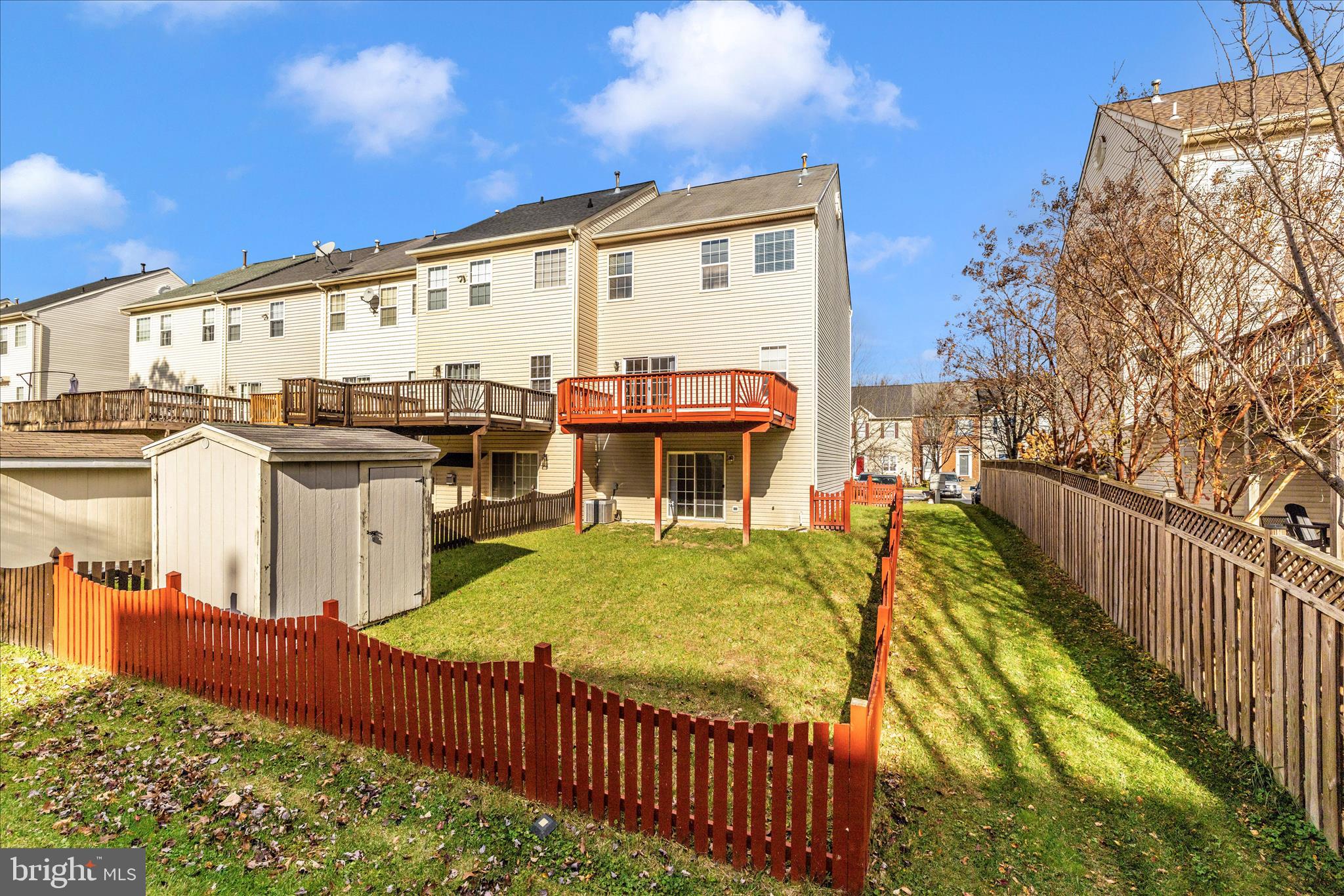 TWIN ARCH CROSSING - Residential