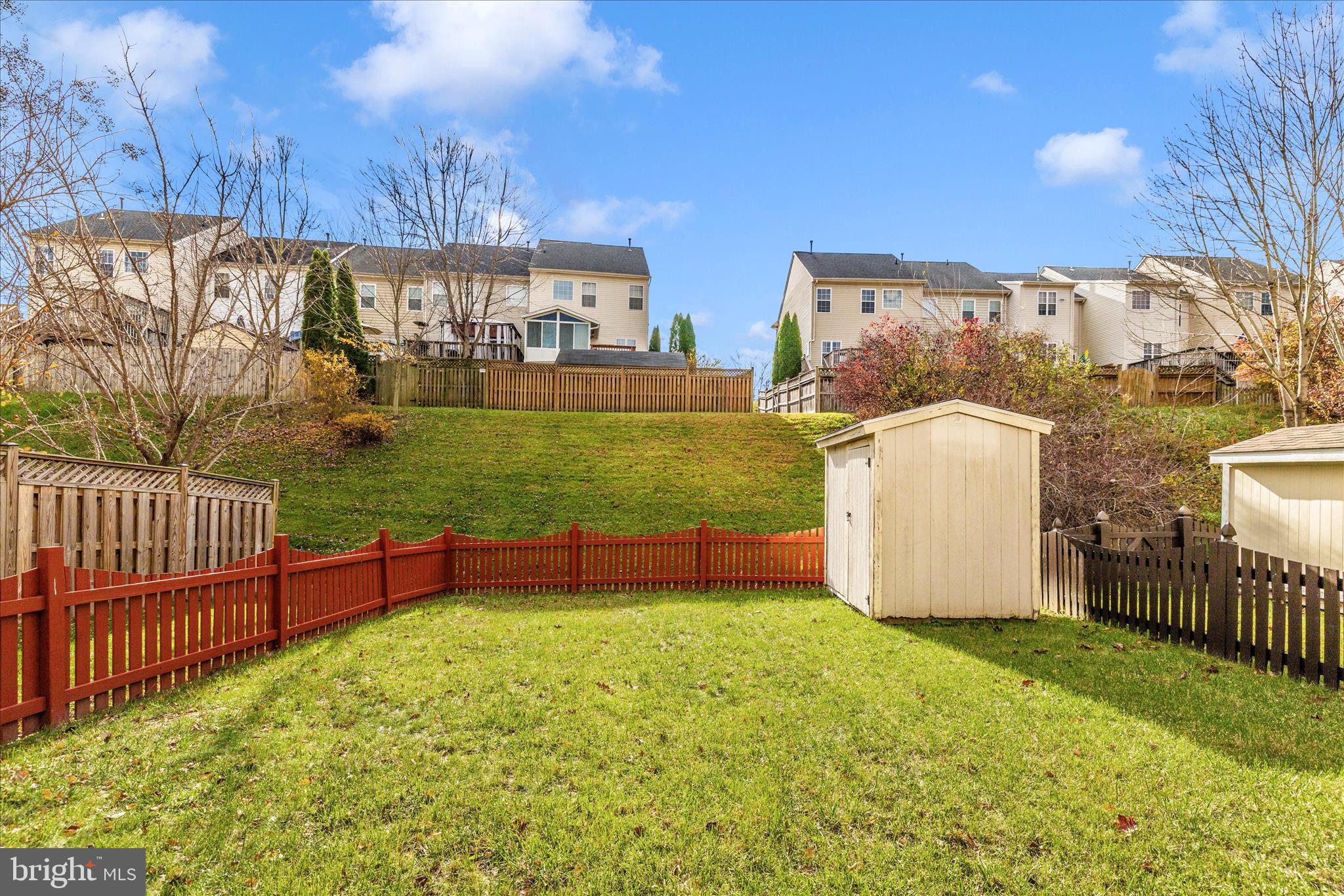 TWIN ARCH CROSSING - Residential