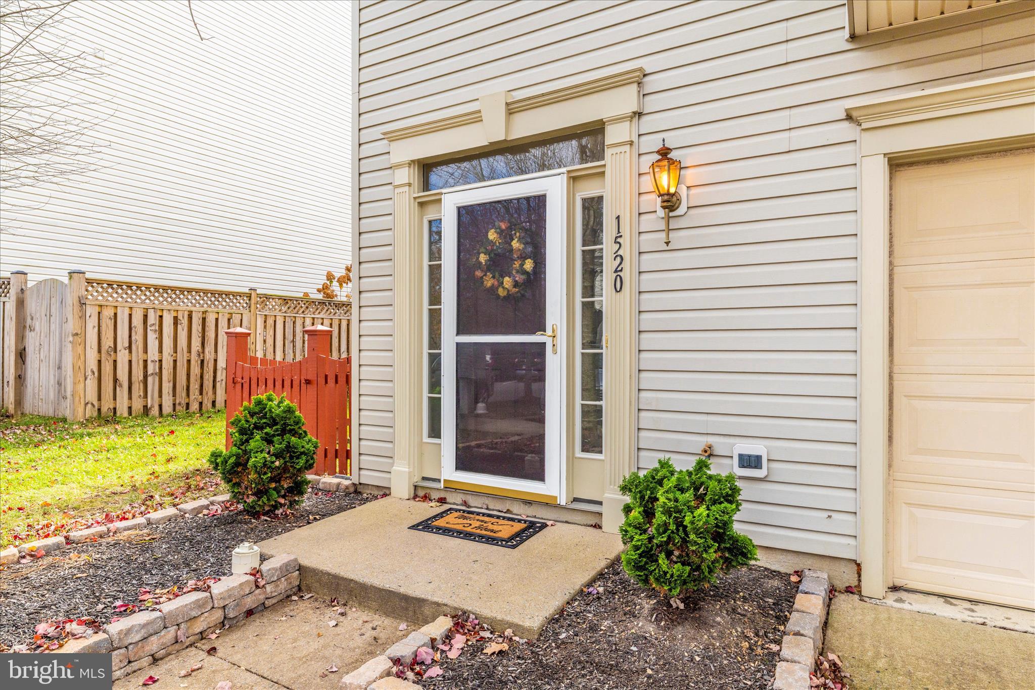 TWIN ARCH CROSSING - Residential