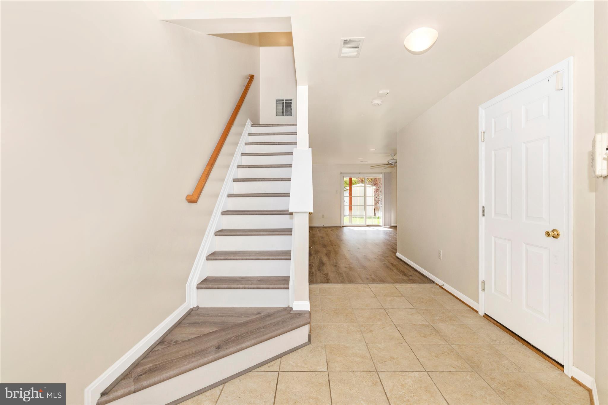 TWIN ARCH CROSSING - Residential