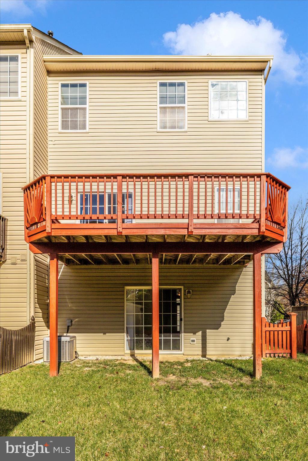 TWIN ARCH CROSSING - Residential