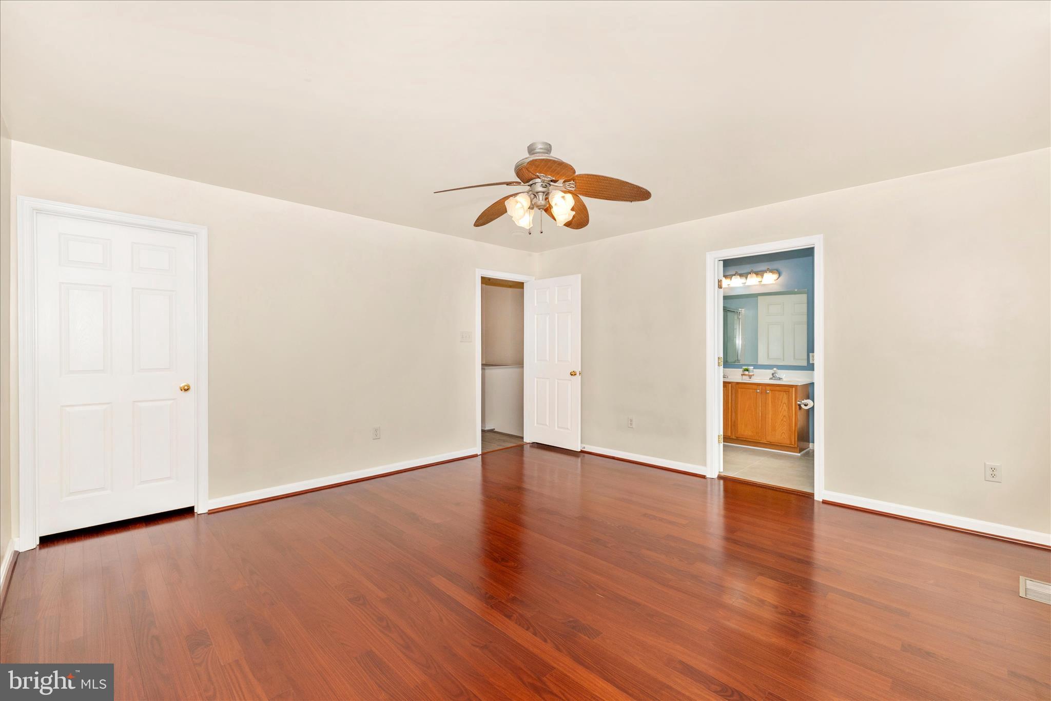 TWIN ARCH CROSSING - Residential