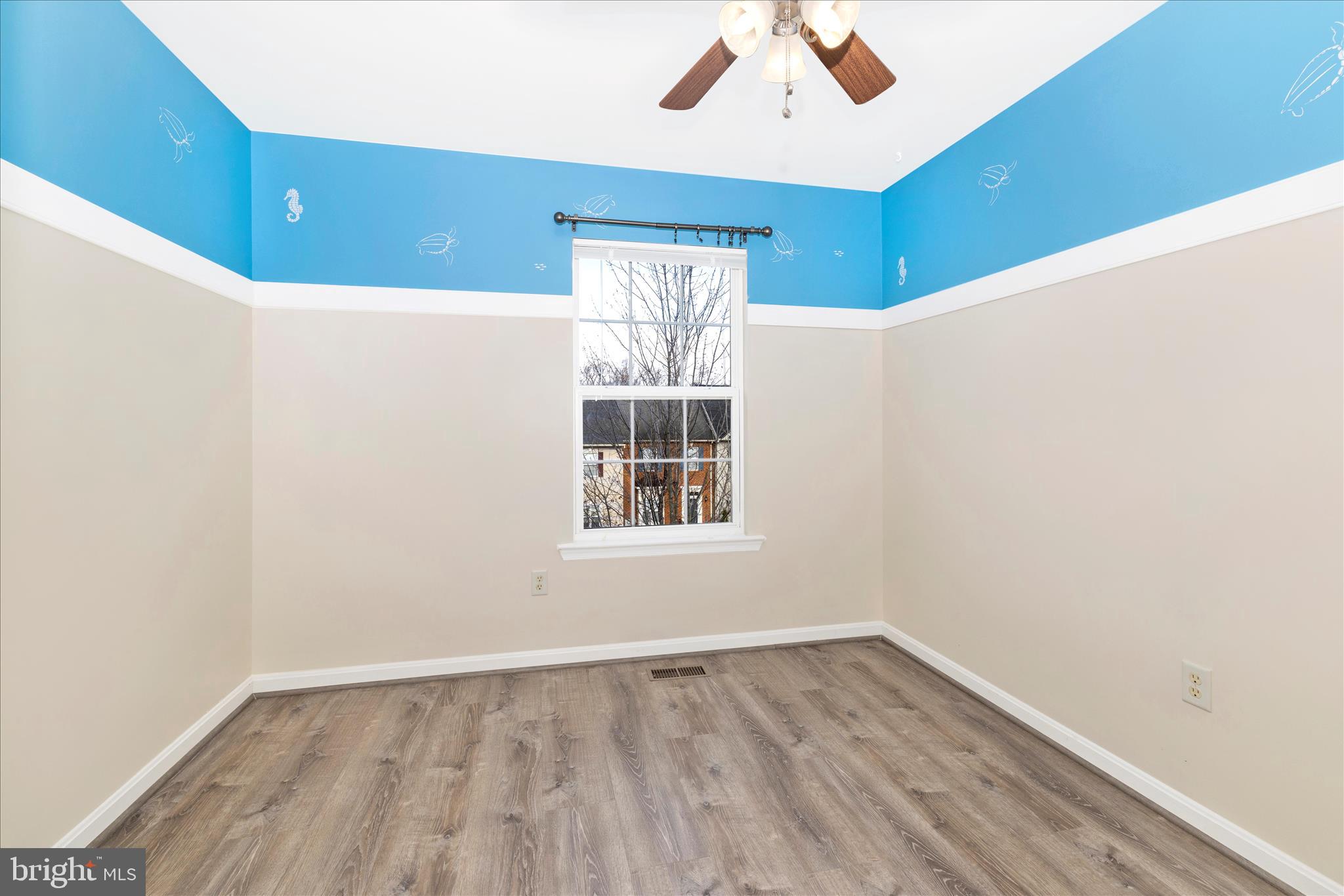 TWIN ARCH CROSSING - Residential