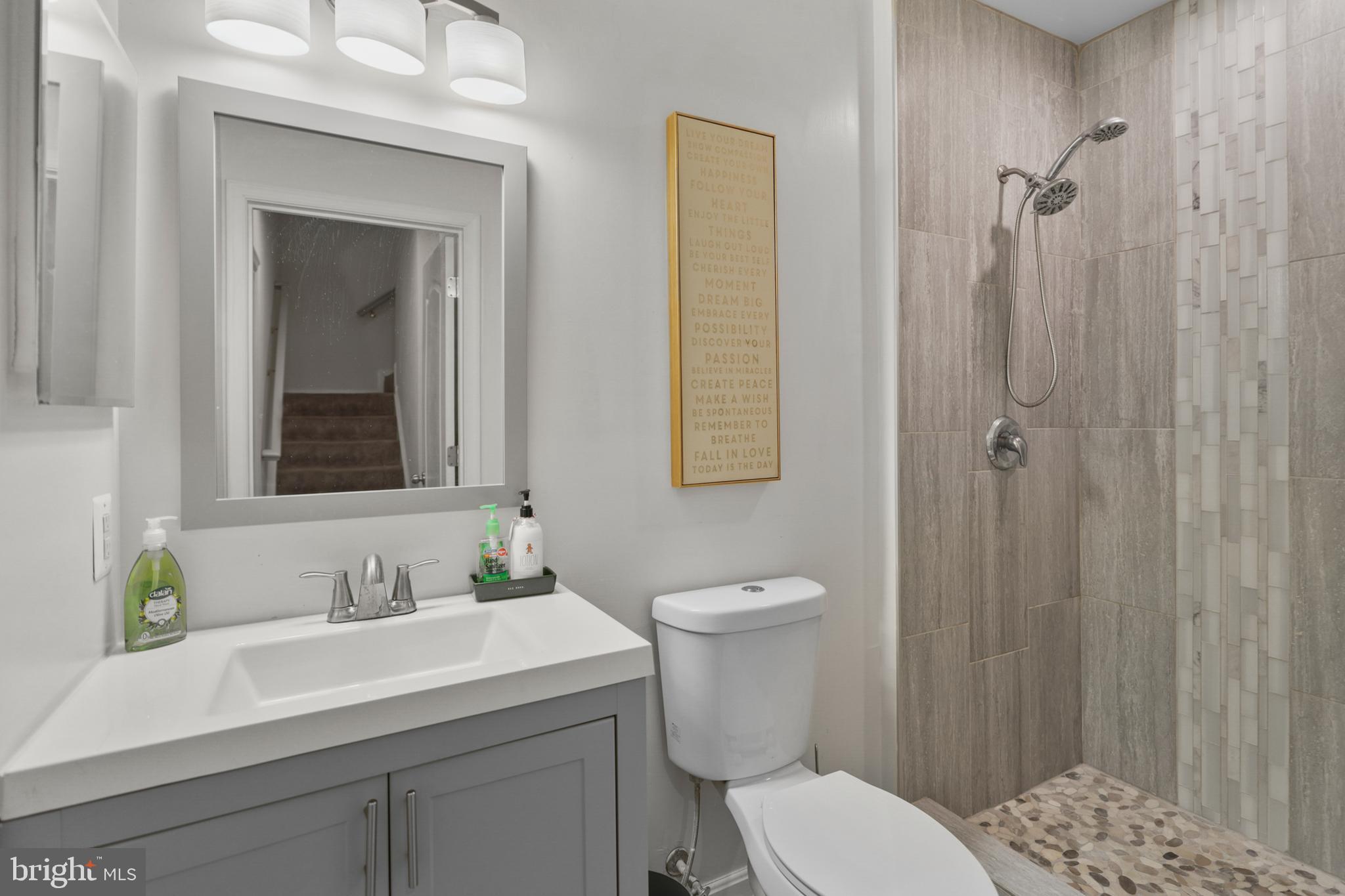 METRO PLACE - Residential