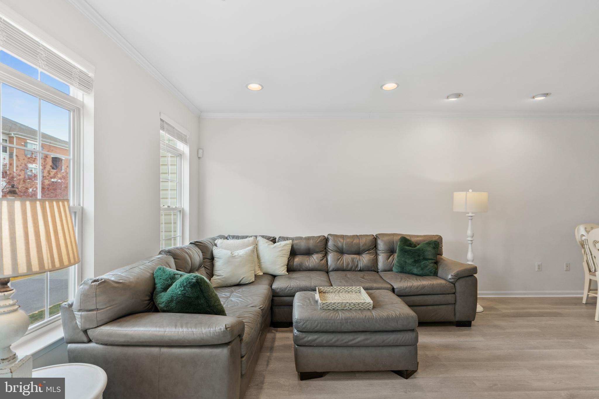 METRO PLACE - Residential