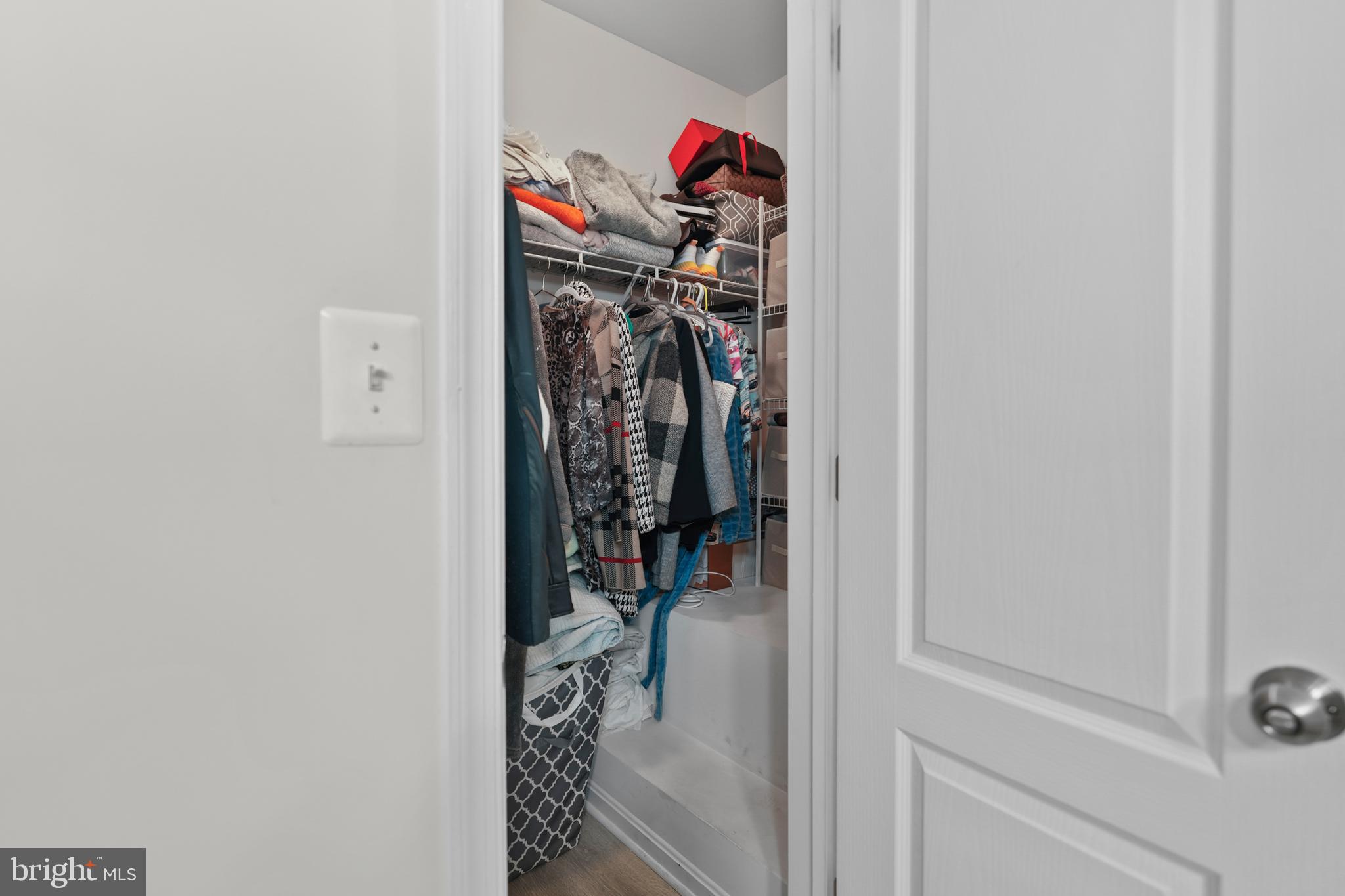 METRO PLACE - Residential