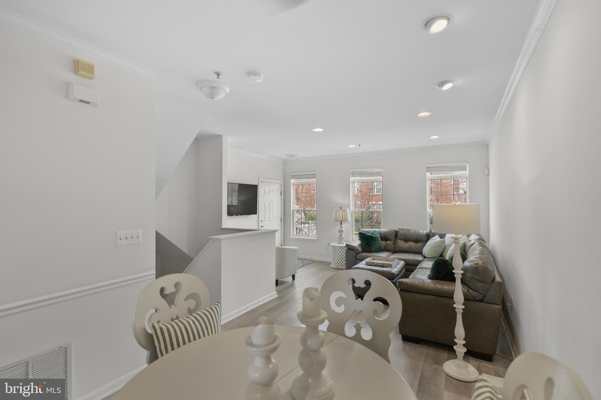 METRO PLACE - Residential