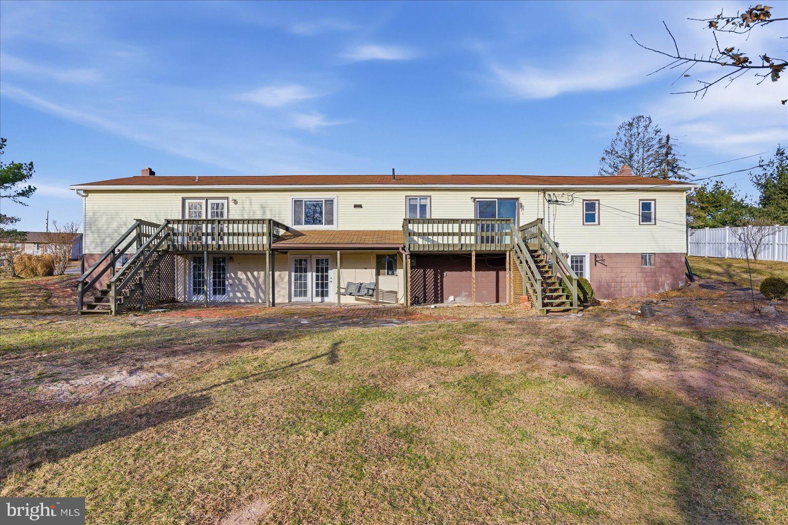 SUNRISE SUMMIT - Residential