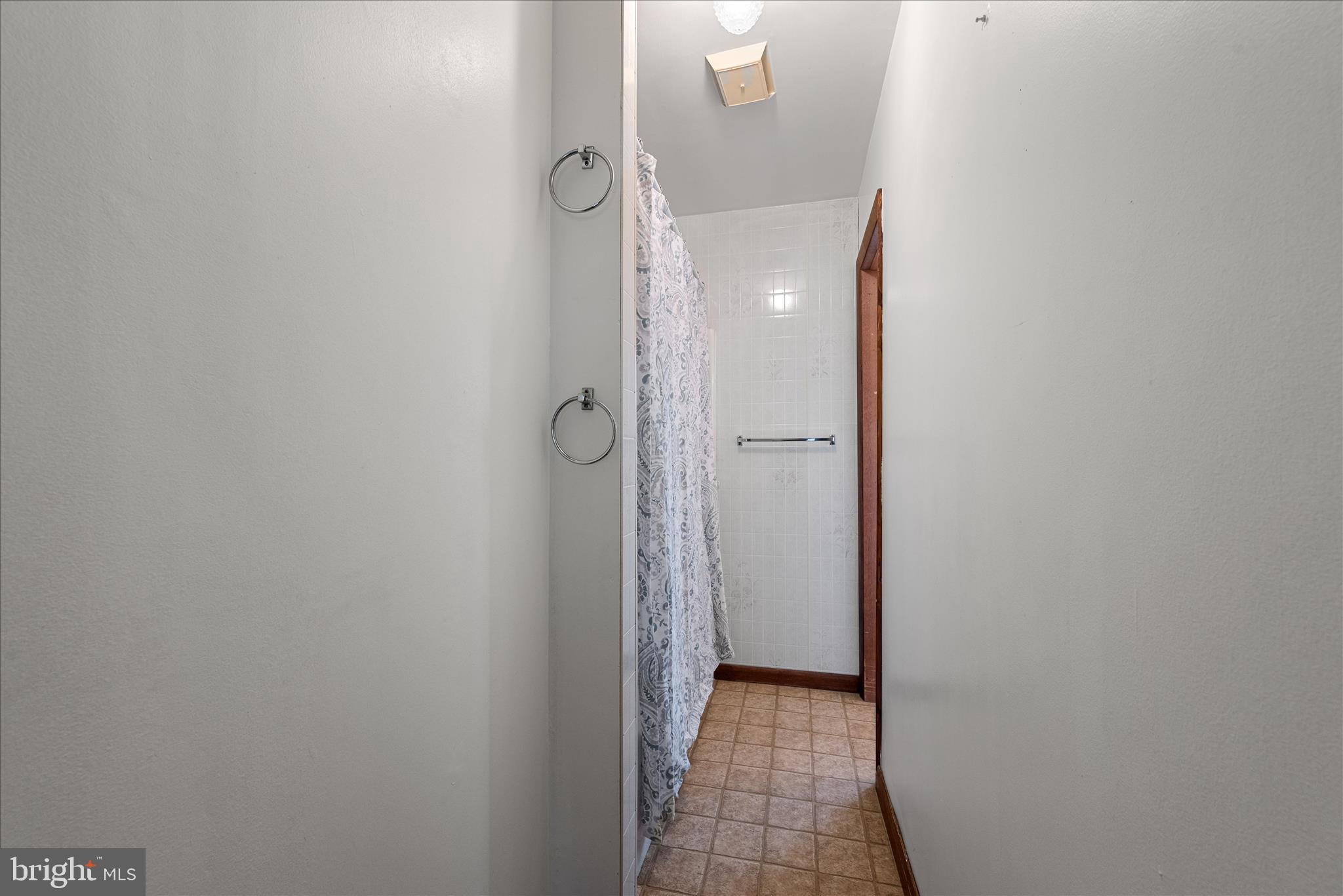 SUNRISE SUMMIT - Residential