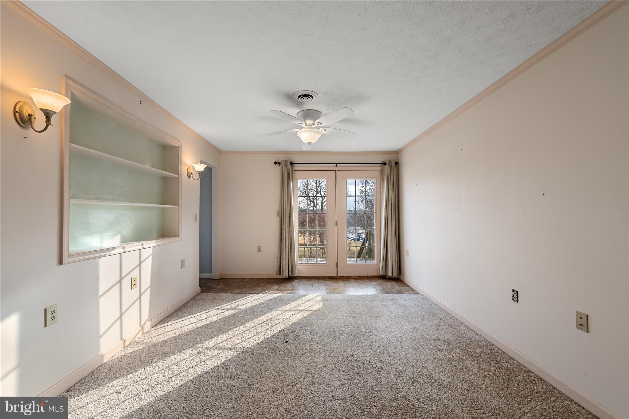 SUNRISE SUMMIT - Residential