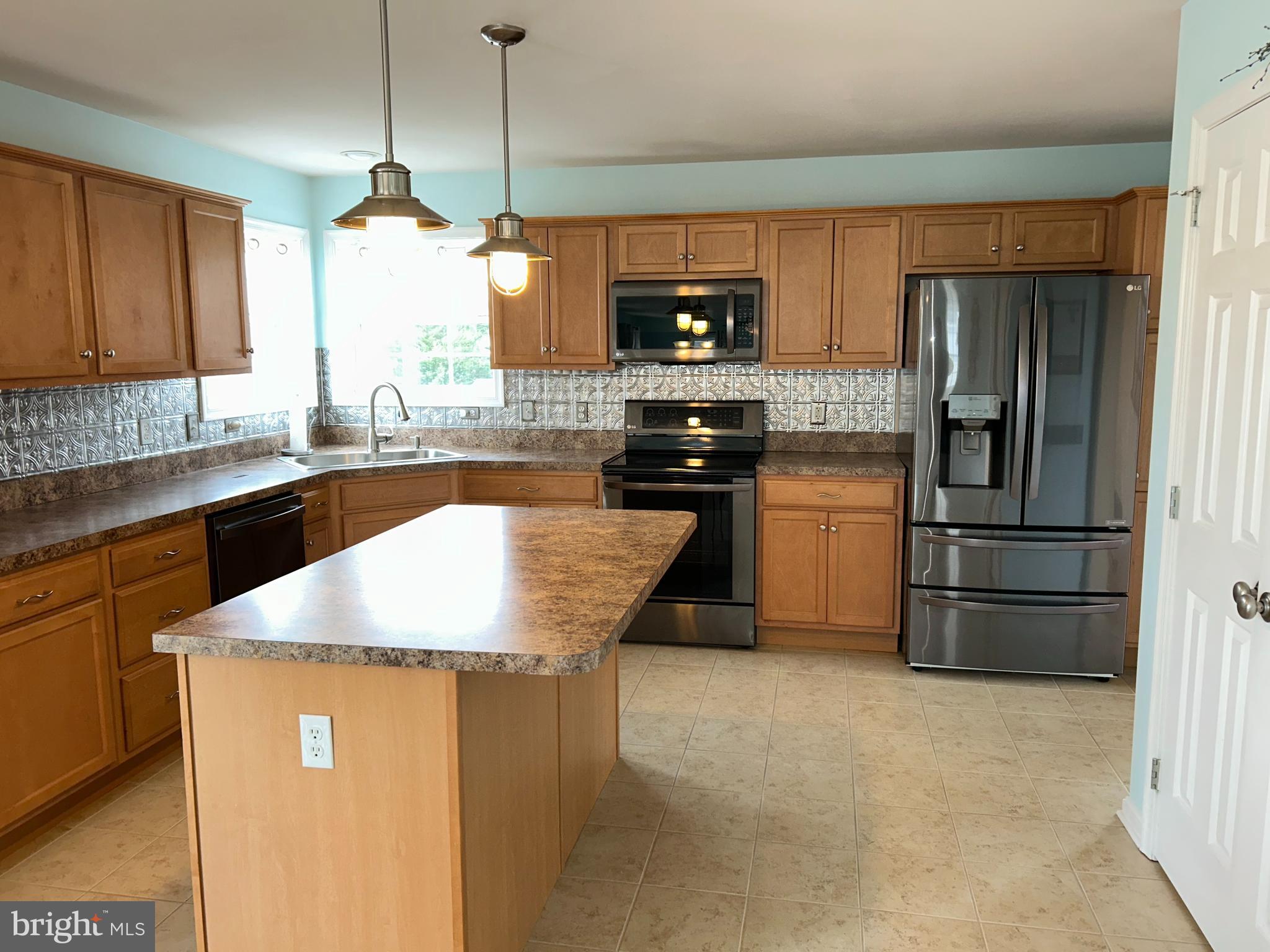 WOODBRIDGE FARMS - Residential