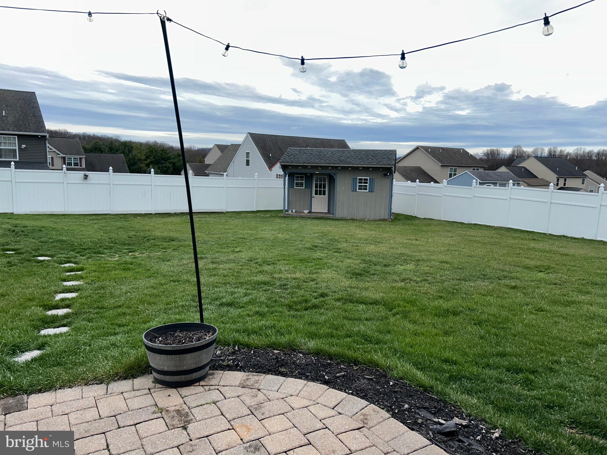 WOODBRIDGE FARMS - Residential