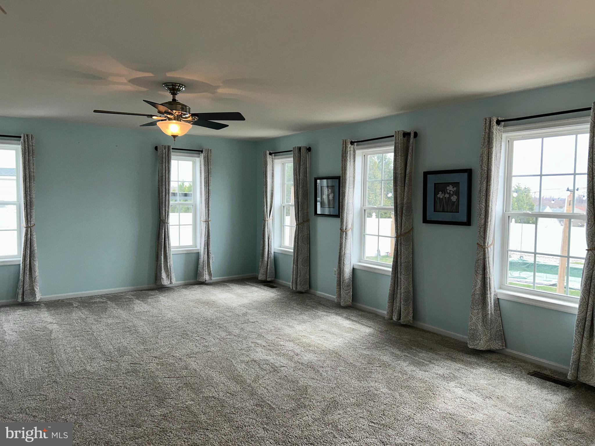 WOODBRIDGE FARMS - Residential