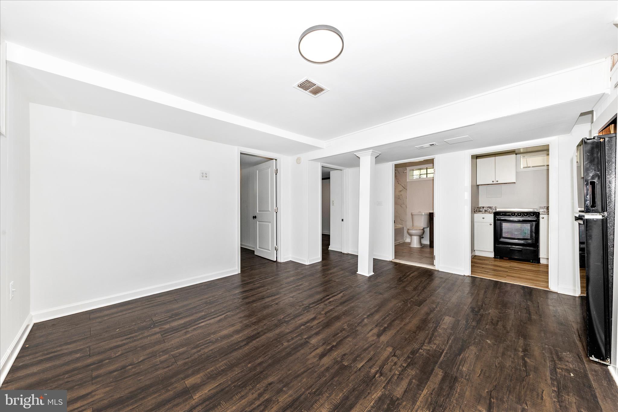 ENGLEWOOD - Residential