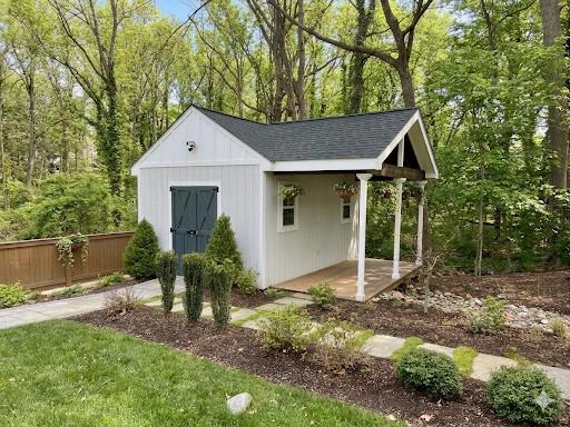 1519 JUTEWOOD AVENUE