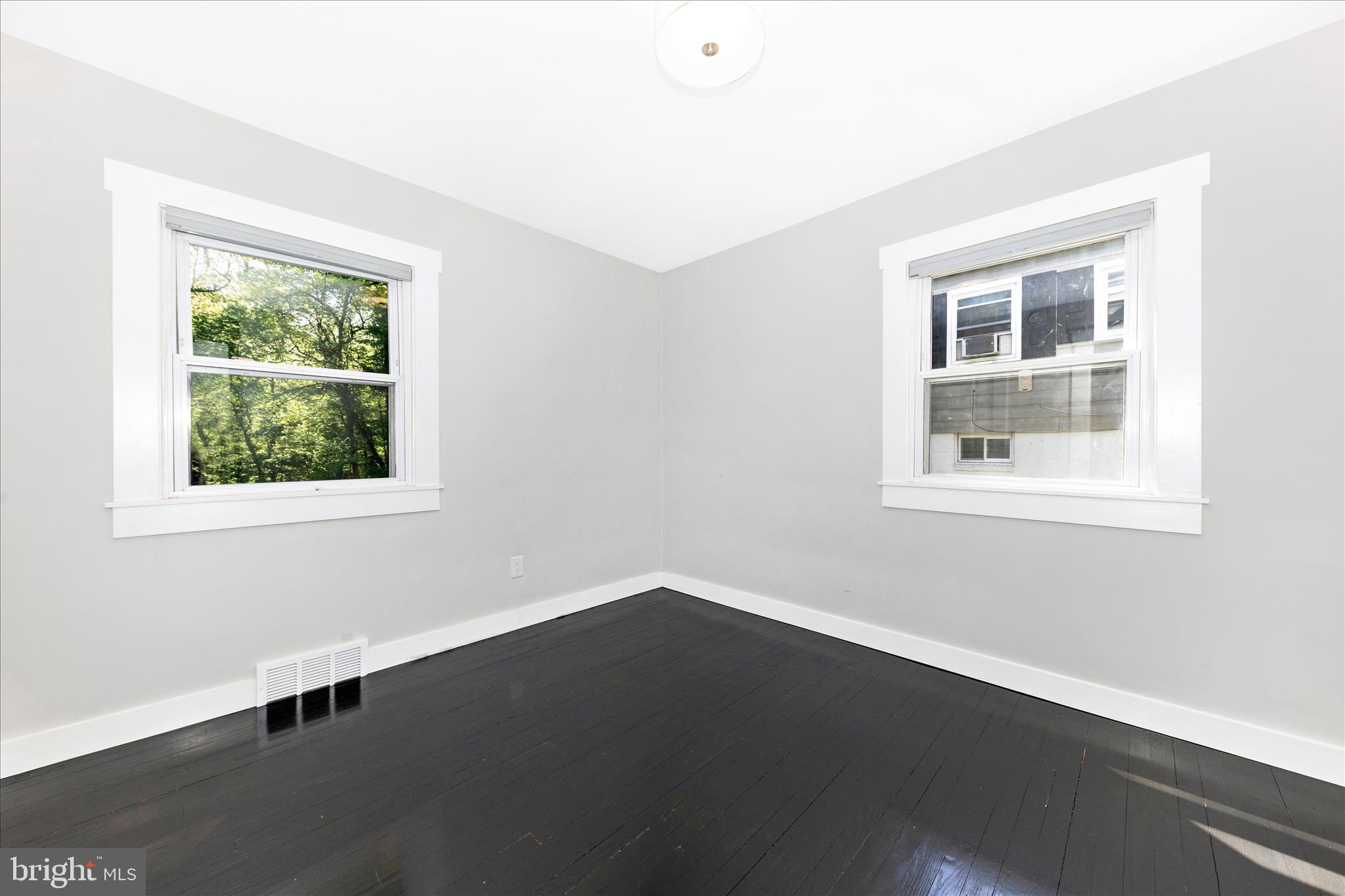 ENGLEWOOD - Residential