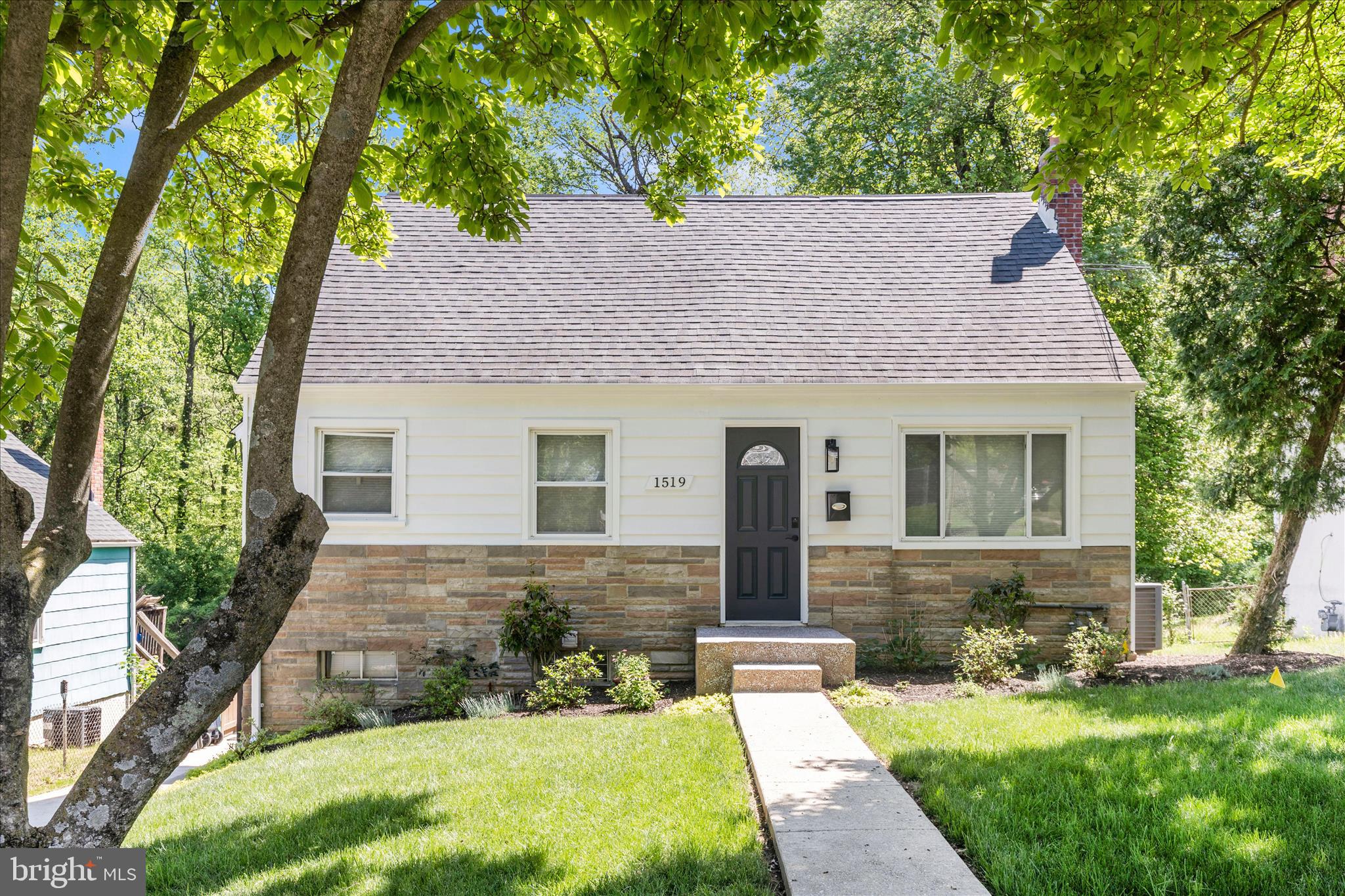 ENGLEWOOD - Residential