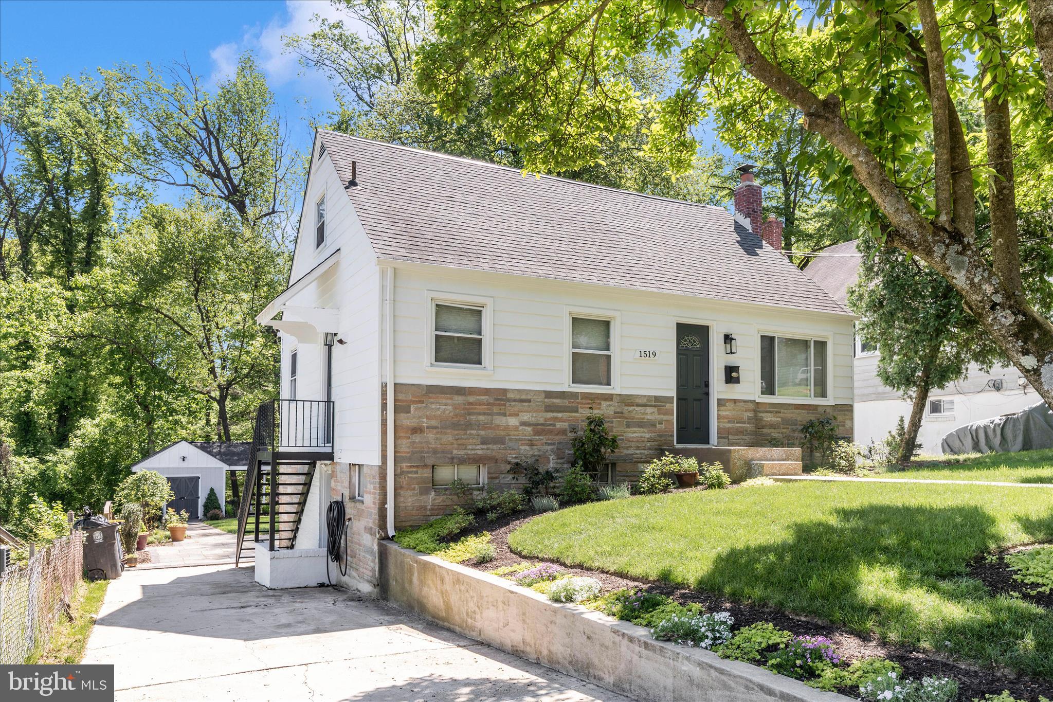 ENGLEWOOD - Residential