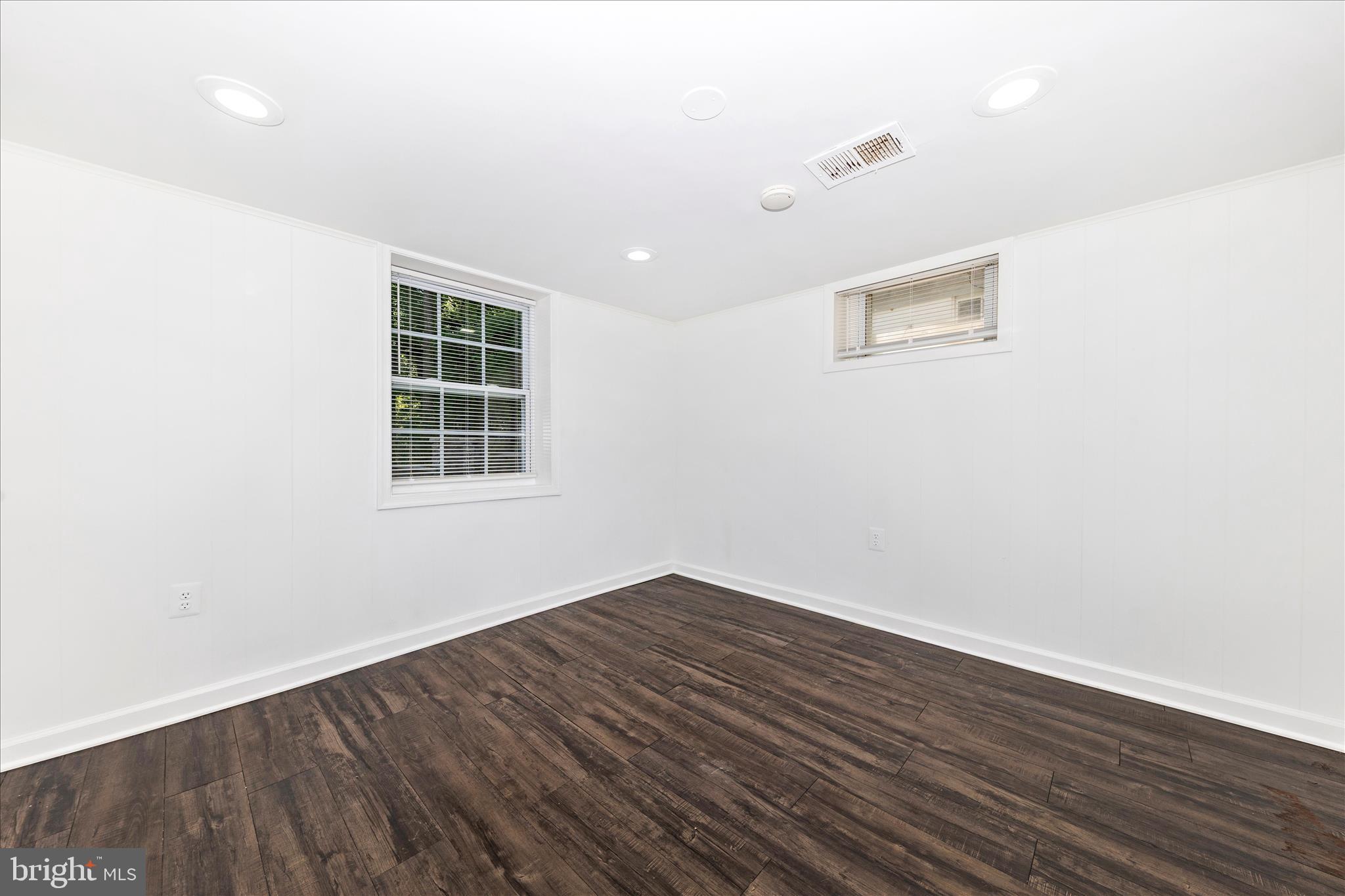 ENGLEWOOD - Residential