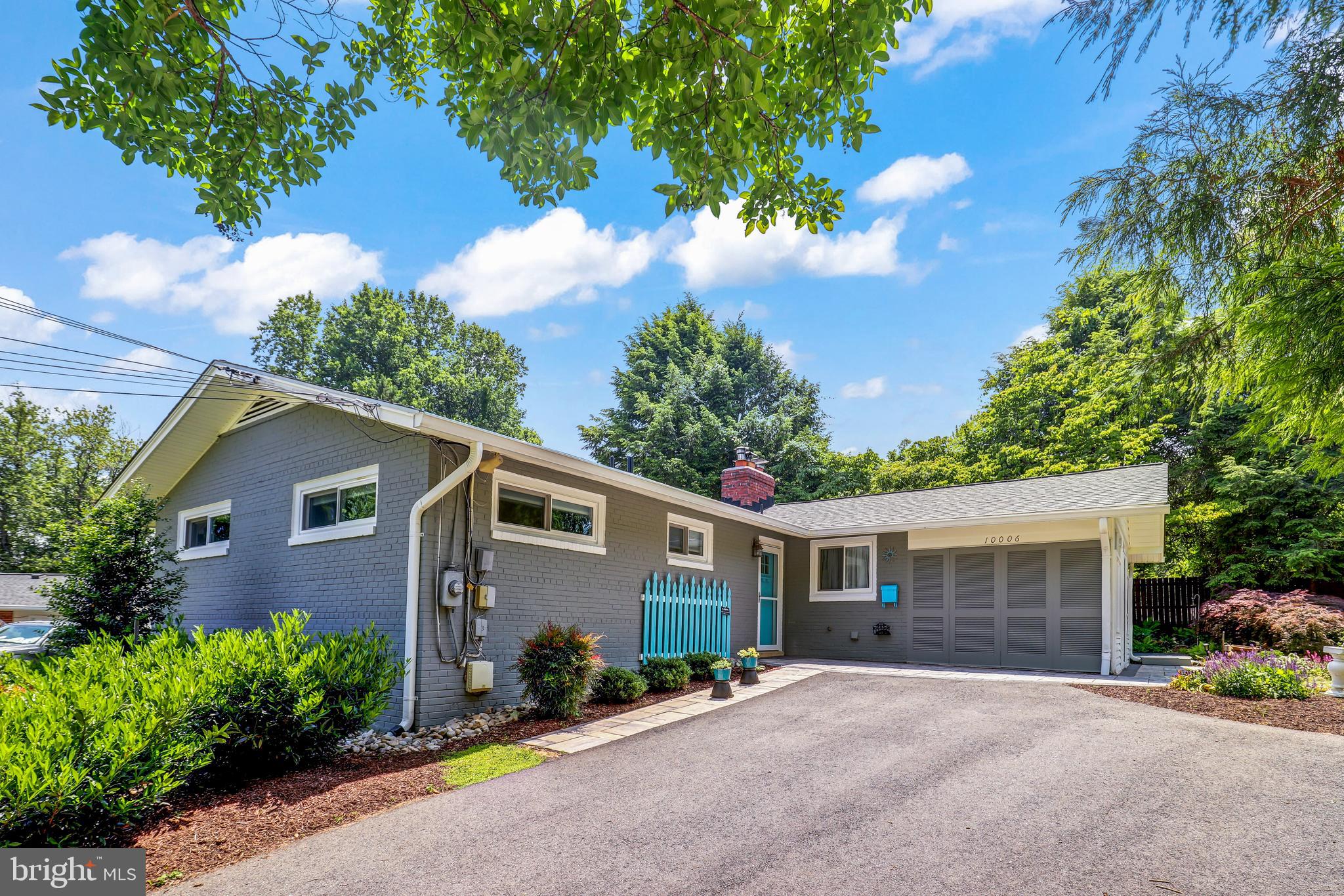 COUNTRY CLUB HILLS - Residential