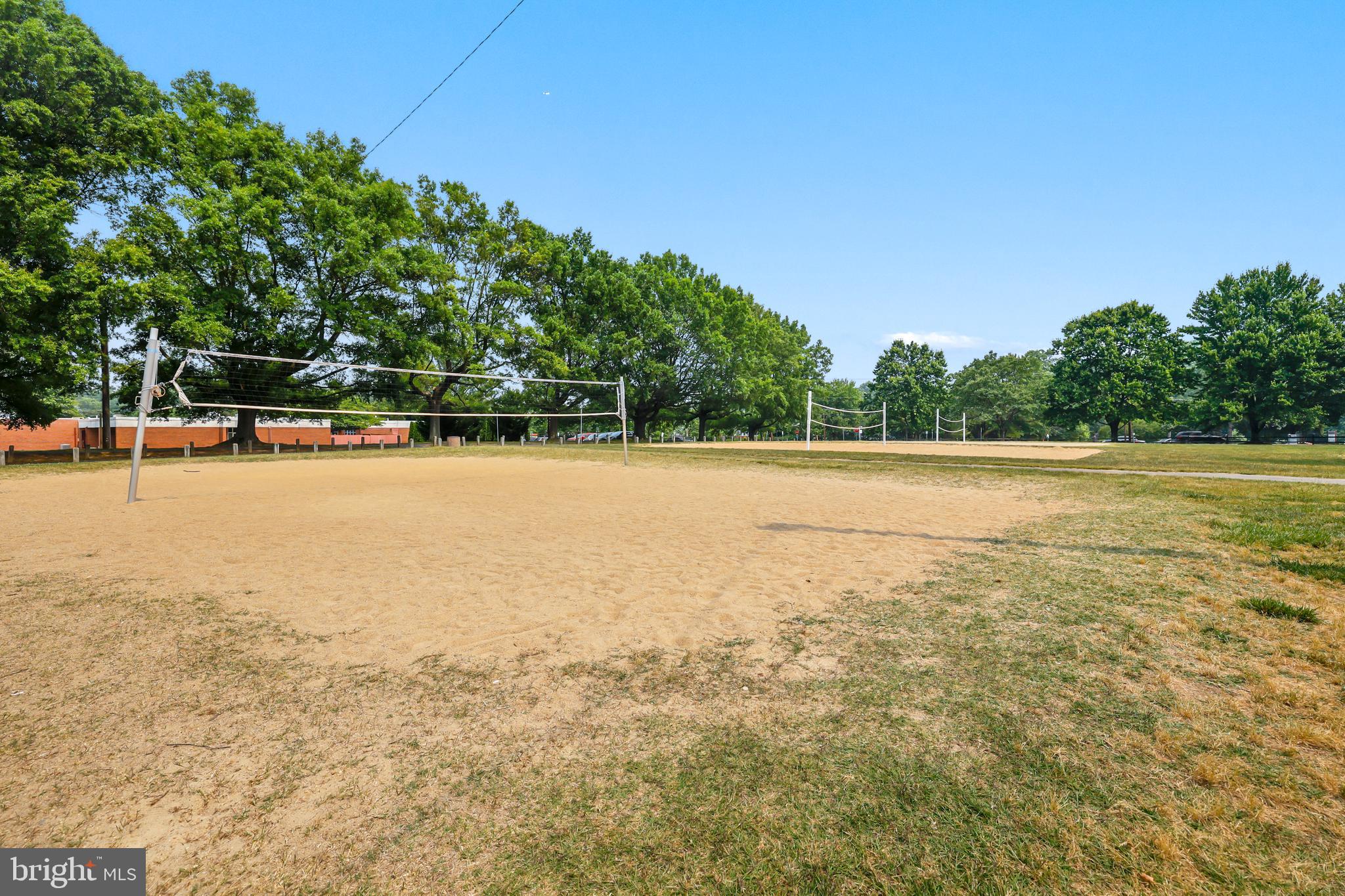 COUNTRY CLUB HILLS - Residential