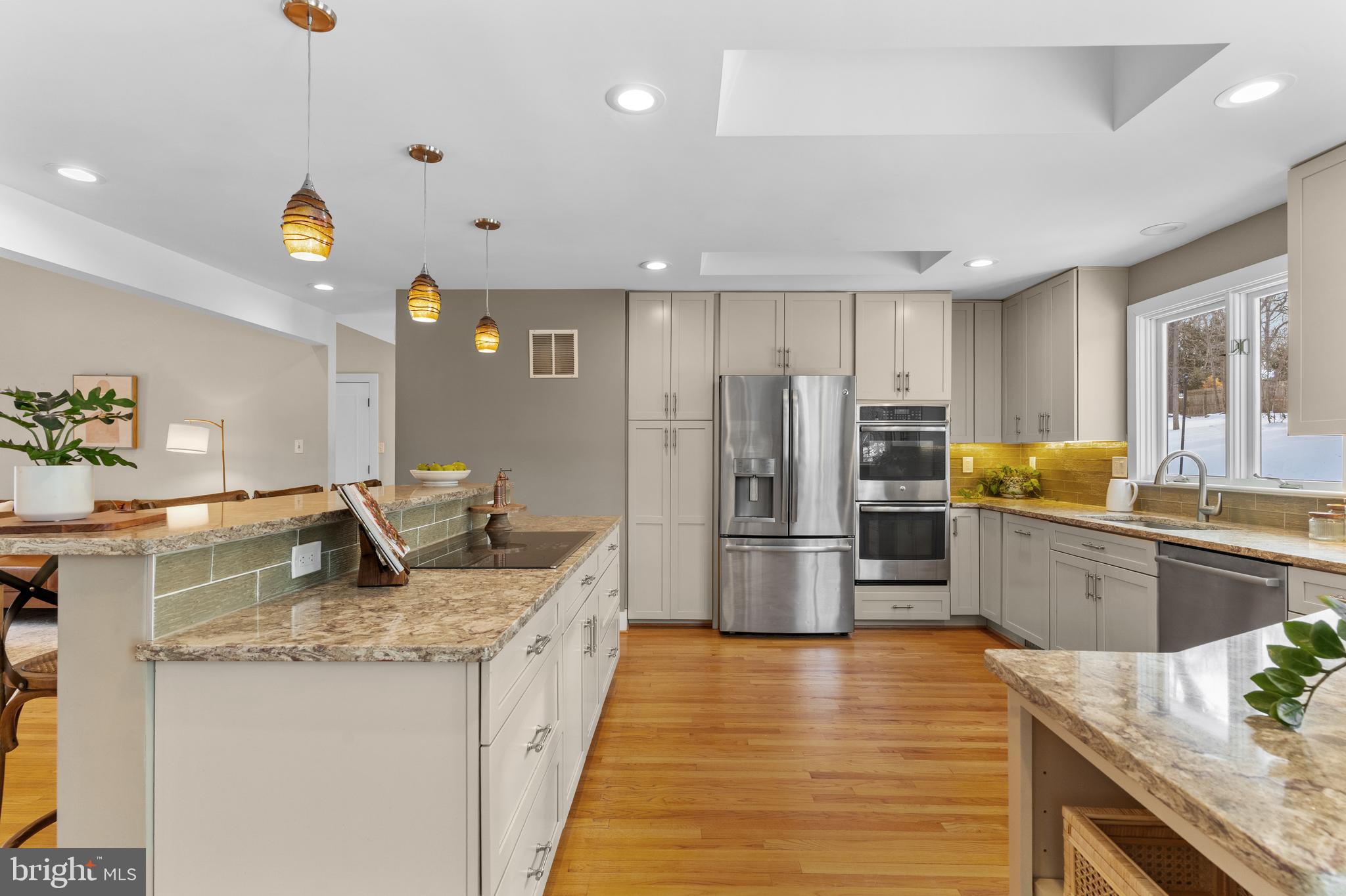 HICKORY CREEK - Residential