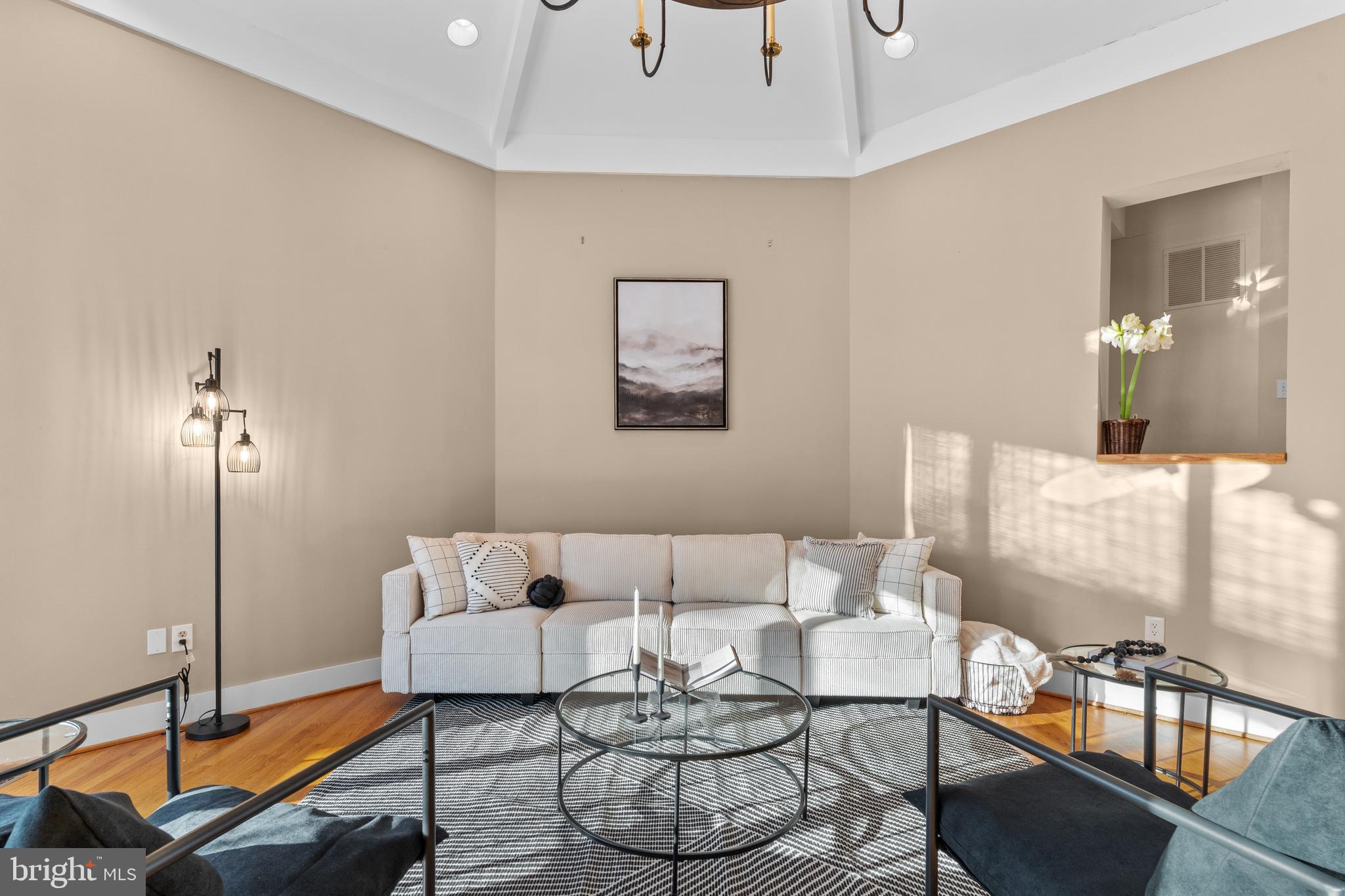 HICKORY CREEK - Residential