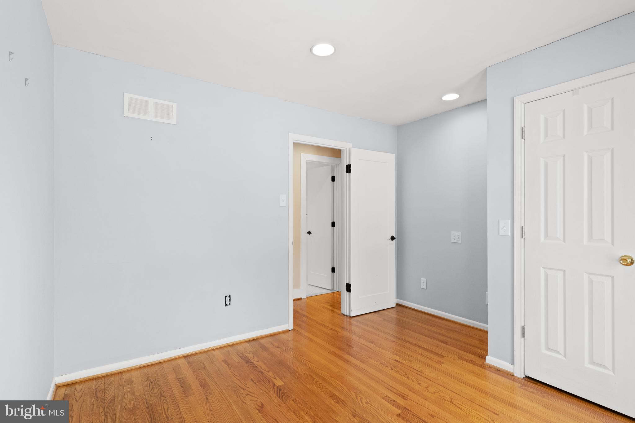 HICKORY CREEK - Residential