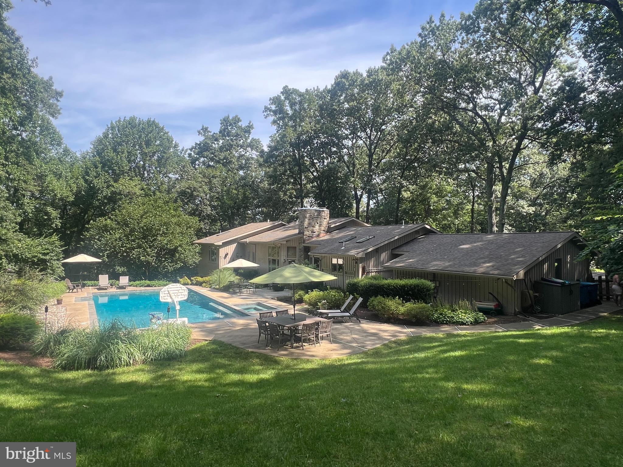 HICKORY CREEK - Residential