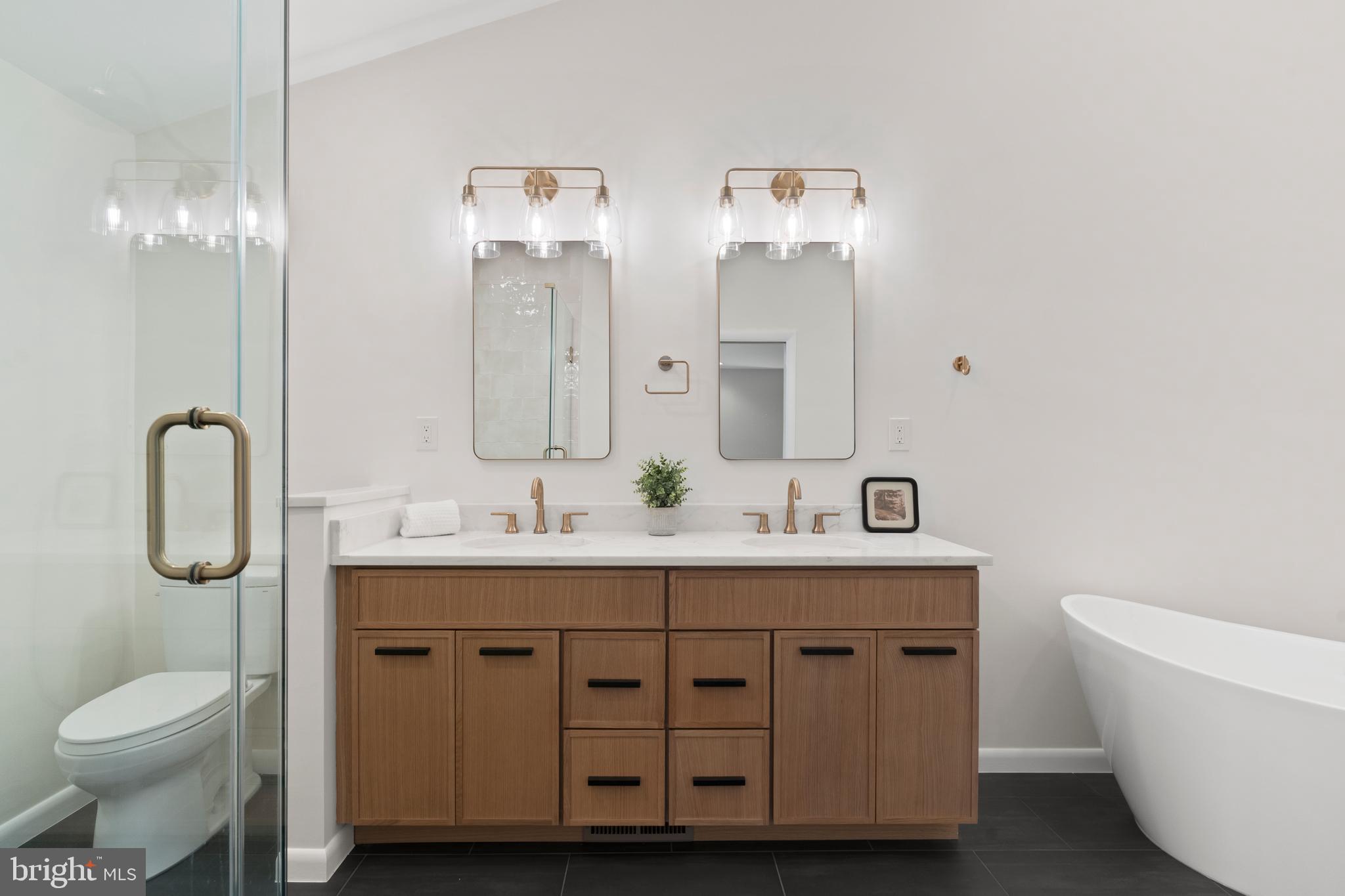 HICKORY CREEK - Residential