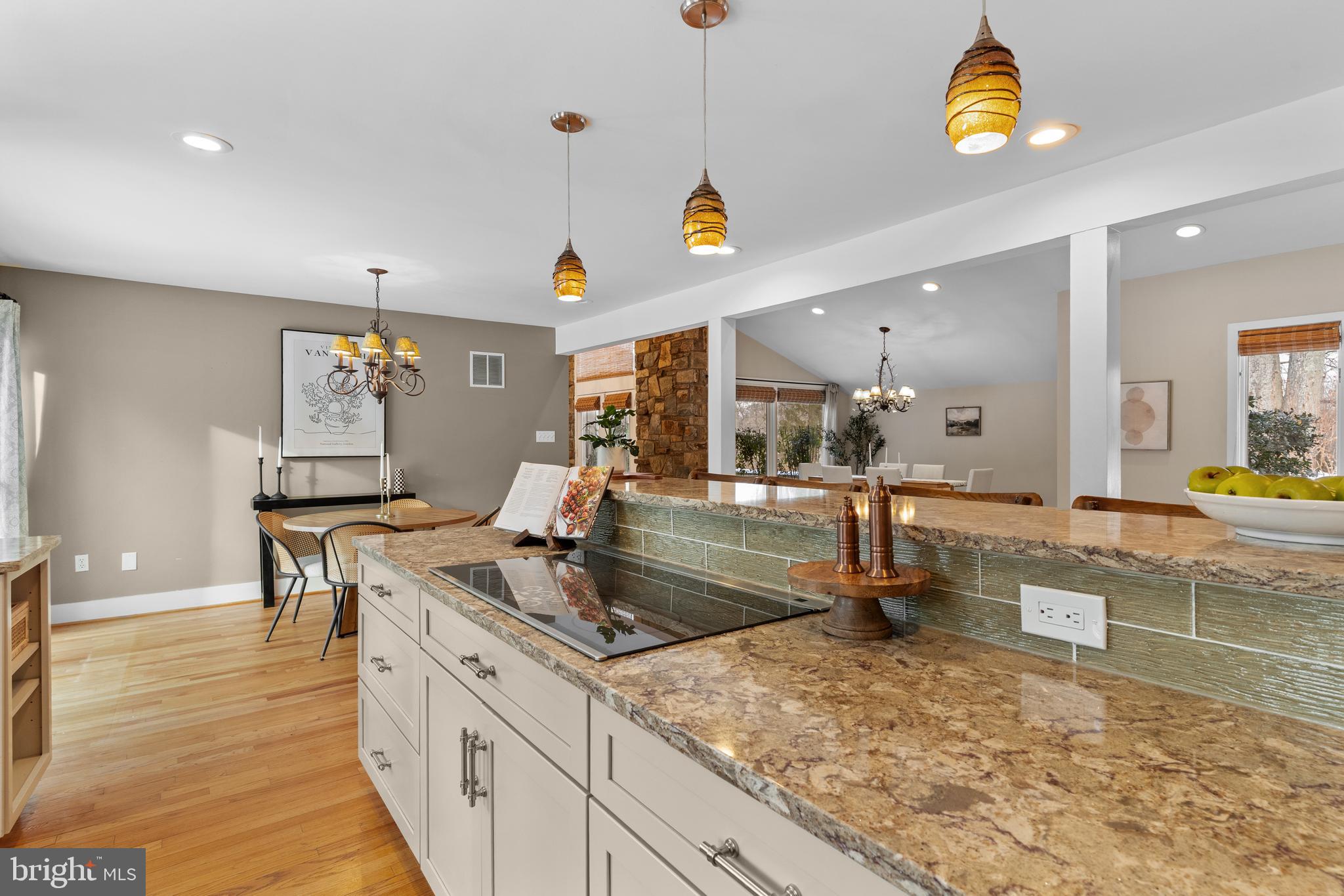 HICKORY CREEK - Residential