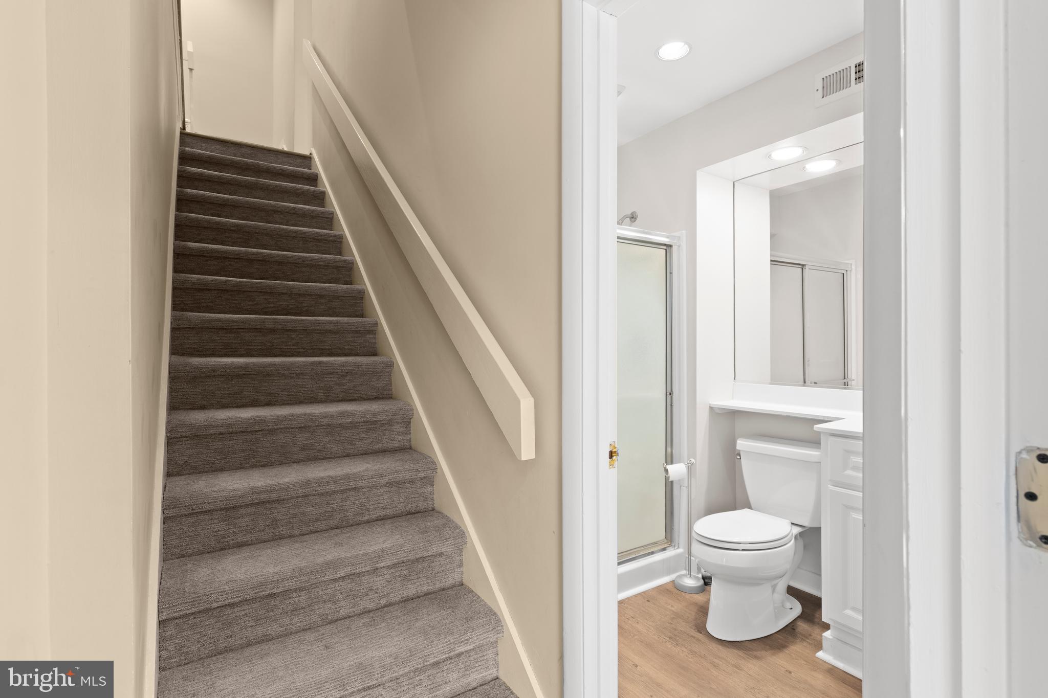 HICKORY CREEK - Residential