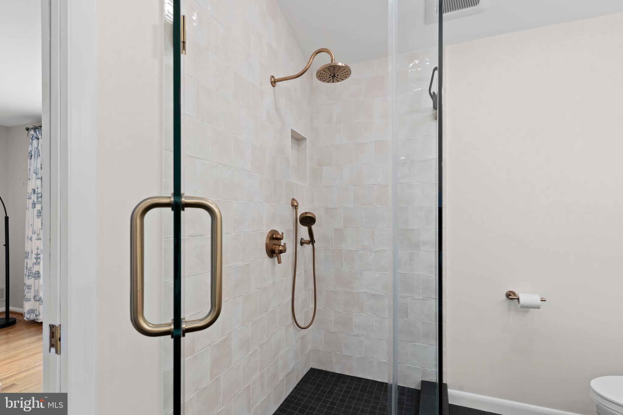 HICKORY CREEK - Residential