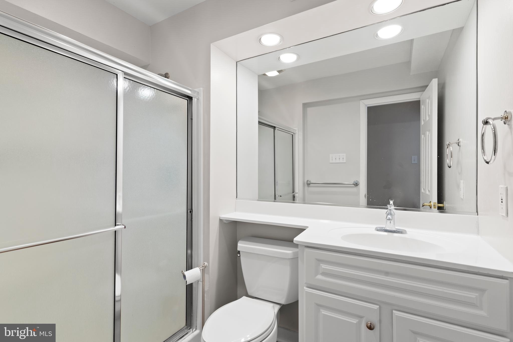 HICKORY CREEK - Residential